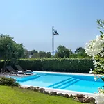 Casa Laura Al Mare Con Piscina Casa vacanze *