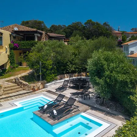 Casa Laura Al Mare Con Piscina Olbia