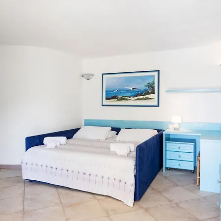 Casa Laura Al Mare Con Piscina Nyaraló *