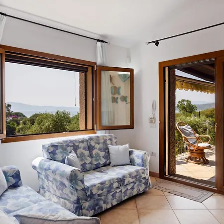 Casa Laura Al Mare Con Piscina Nyaraló