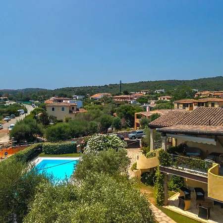 Casa Laura Al Mare Con Piscina Nyaraló *