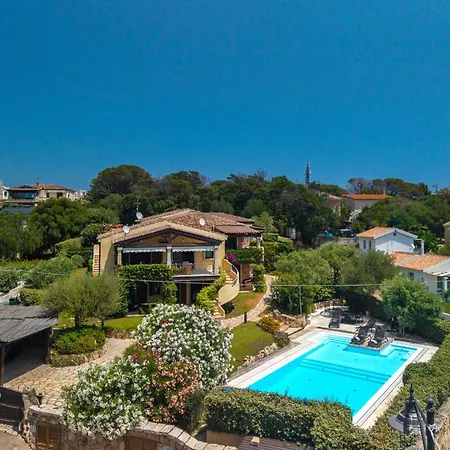 別荘 Casa Laura Al Mare Con Piscina オルビア