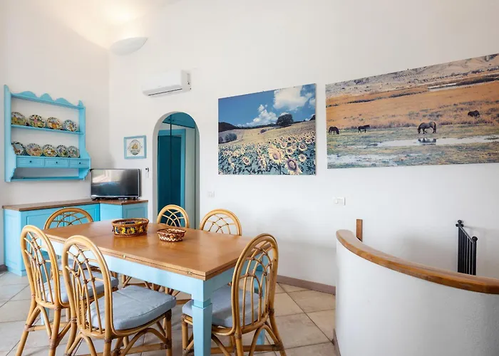 Casa Laura Al Mare Con Piscina Nyaraló Olbia